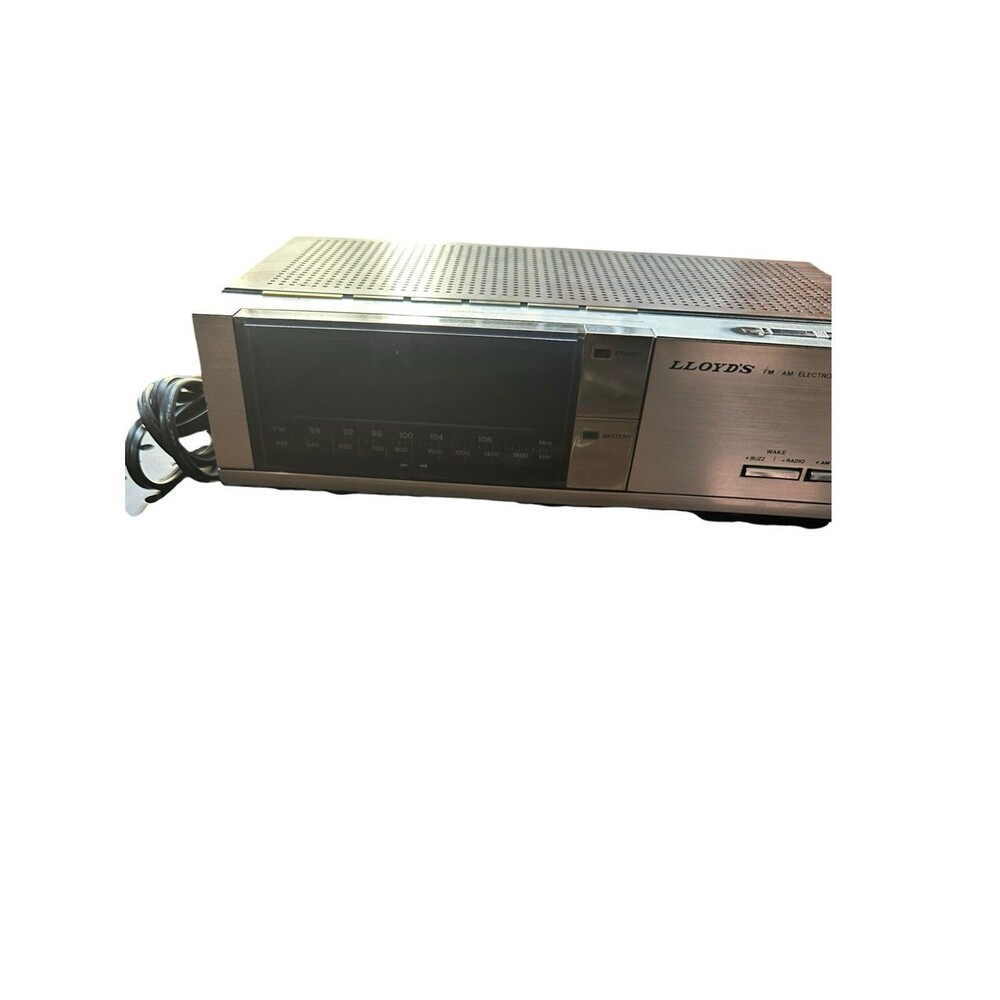 Lloyd’s J294 AM/FM Clock Radio Digital Alarm Snooze Brown Silver Black